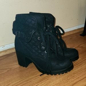 Nine West Too Cool OL 1 Heeled Boots